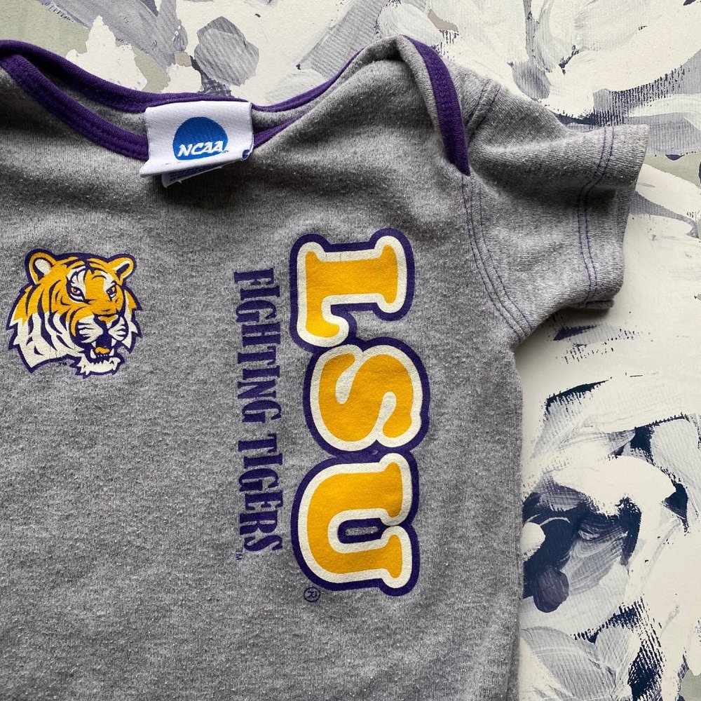 <3/$20> NCAA LSU Fighting Tigers Onesie 6/9 Mos